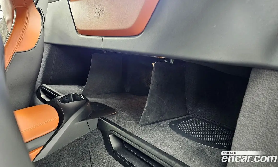 BMW i8 2019 1.5 автомат (гидро), фото 18