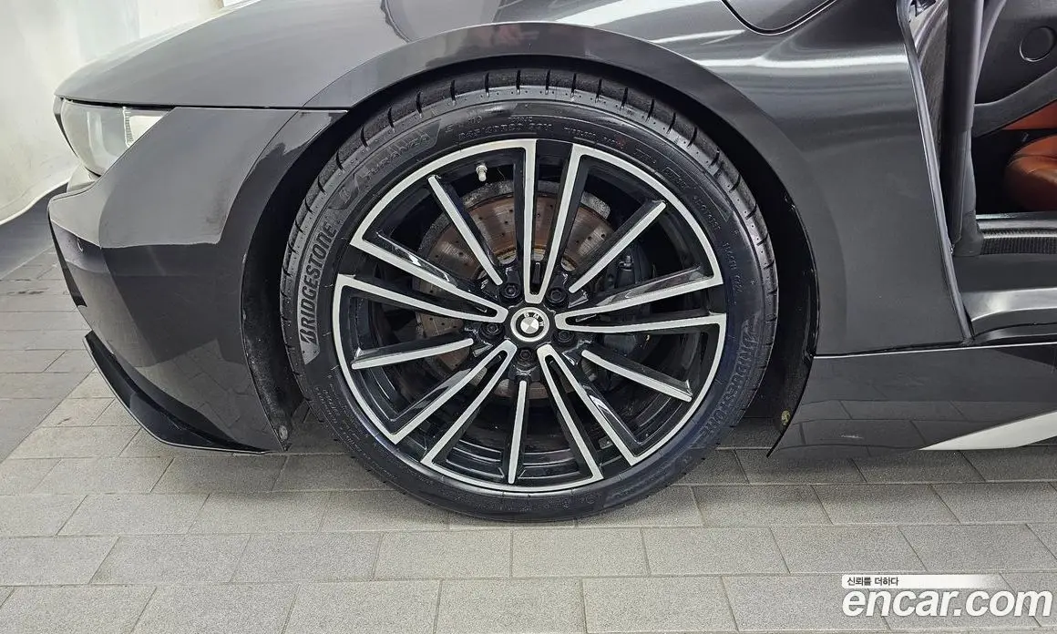 BMW i8 2019 1.5 автомат (гидро), фото 5