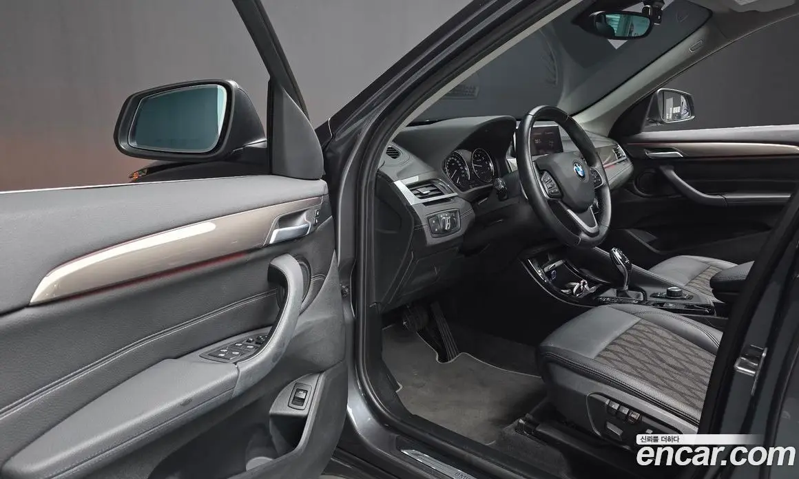 BMW X1 2021 2.0 автомат (гидро), фото 12 BMW X1 2021 2.0 автомат (гидро), фото 12