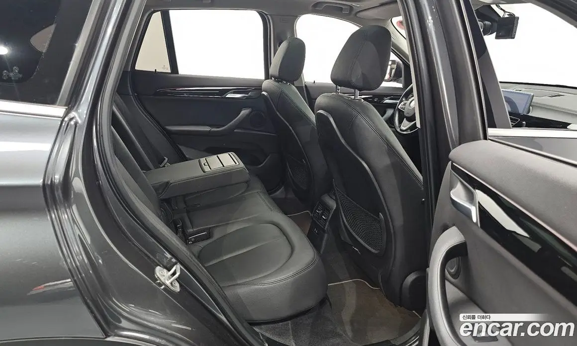 BMW X1 2022 2.0 автомат (гидро), фото 16 BMW X1 2022 2.0 автомат (гидро), фото 16