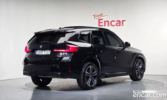 BMW X1 2023 2.0 автомат (гидро), миниатюра 2