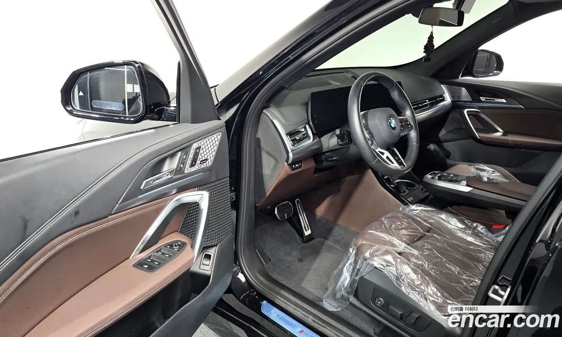 BMW X1 2023 2.0 автомат (гидро), фото 13