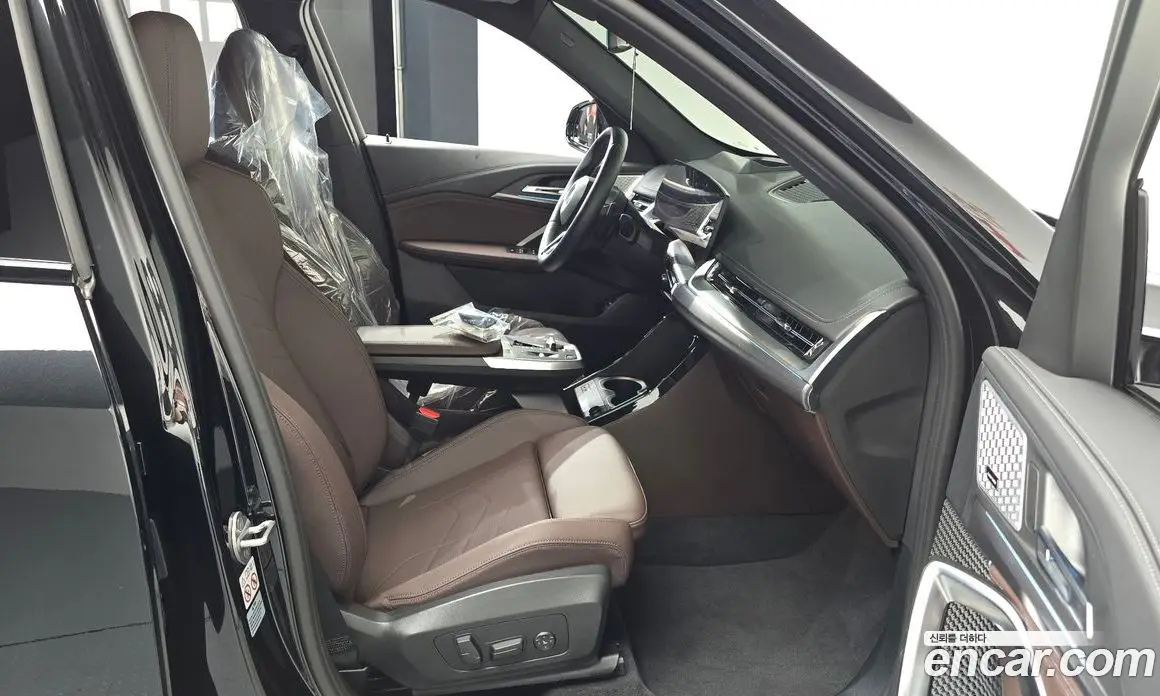 BMW X1 2023 2.0 автомат (гидро), фото 16