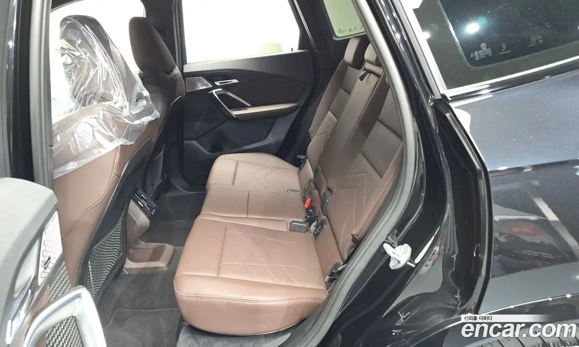 BMW X1 2023 2.0 автомат (гидро), фото 17
