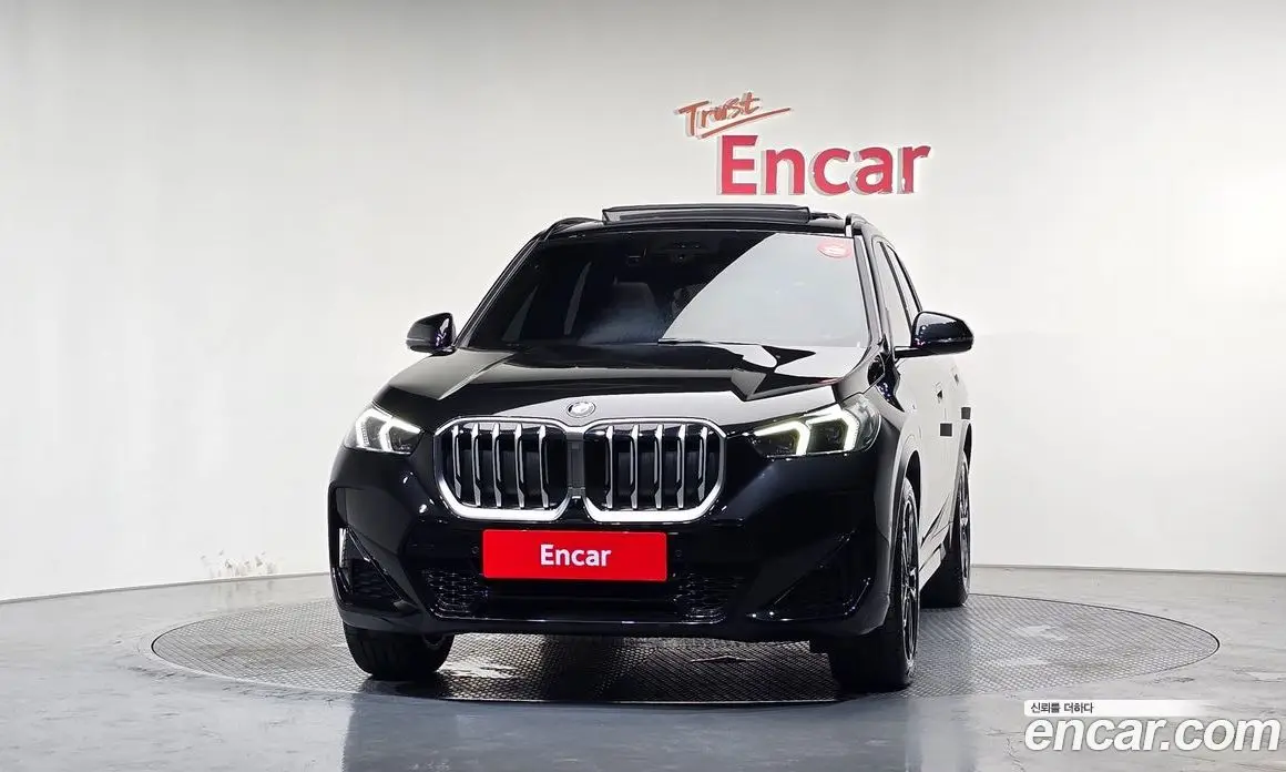 BMW X1 2023 2.0 автомат (гидро), фото 3