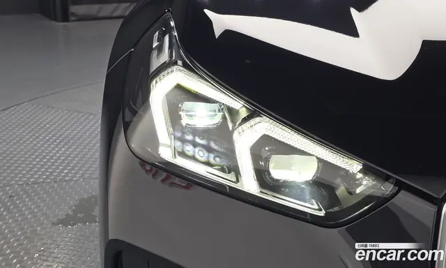 BMW X1 2023 2.0 автомат (гидро), миниатюра 8
