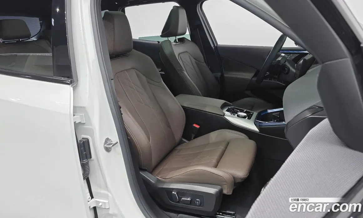 BMW X3 2025 2.0 автомат (гидро), фото 17 BMW X3 2025 2.0 автомат (гидро), фото 17