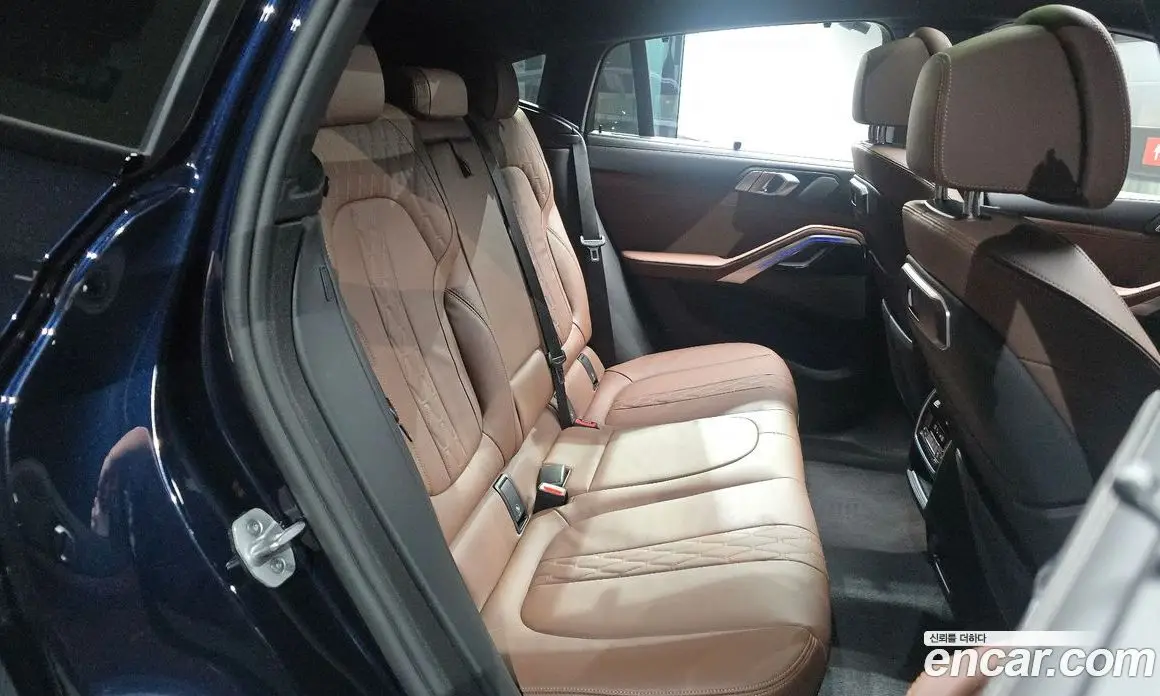BMW X6 2025 3.0 автомат (гидро), фото 17
