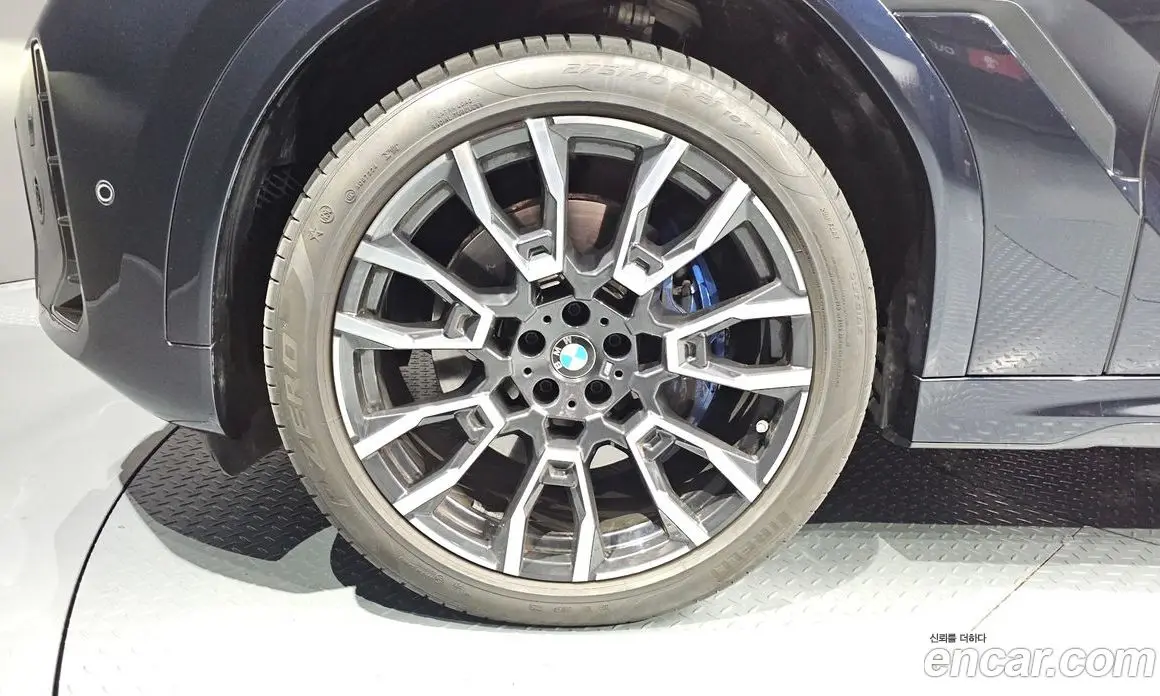 BMW X6 2025 3.0 автомат (гидро), фото 5