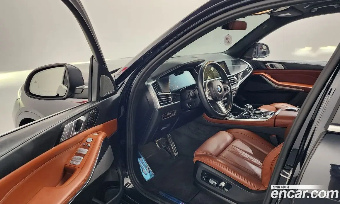 BMW X7 2022 3.0 автомат (гидро), фото 13