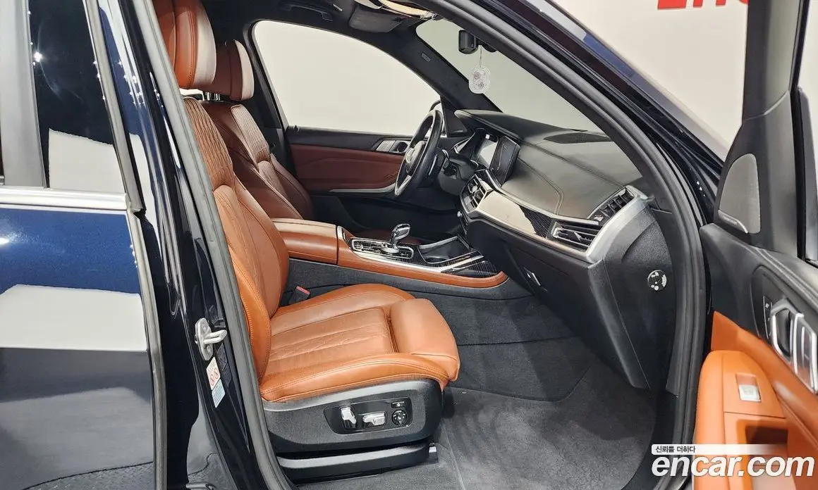 BMW X7 2022 3.0 автомат (гидро), фото 16