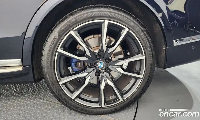 BMW X7 2022 3.0 автомат (гидро), миниатюра 7