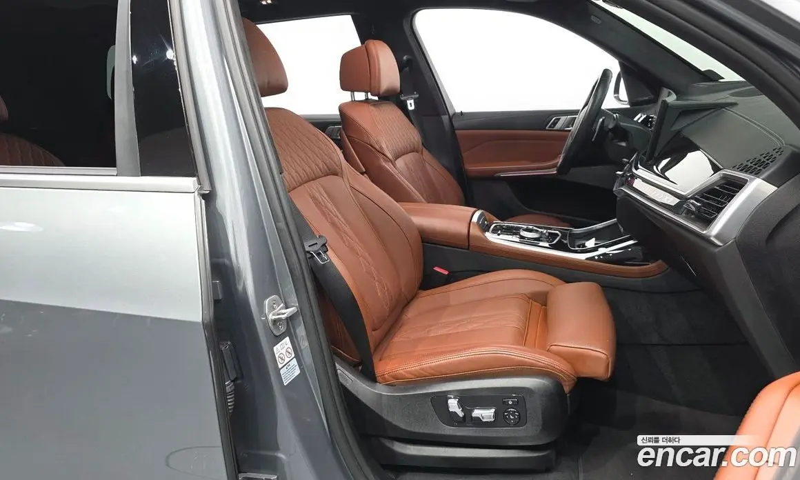 BMW X7 2023 3.0 автомат (гидро), фото 17 BMW X7 2023 3.0 автомат (гидро), фото 17