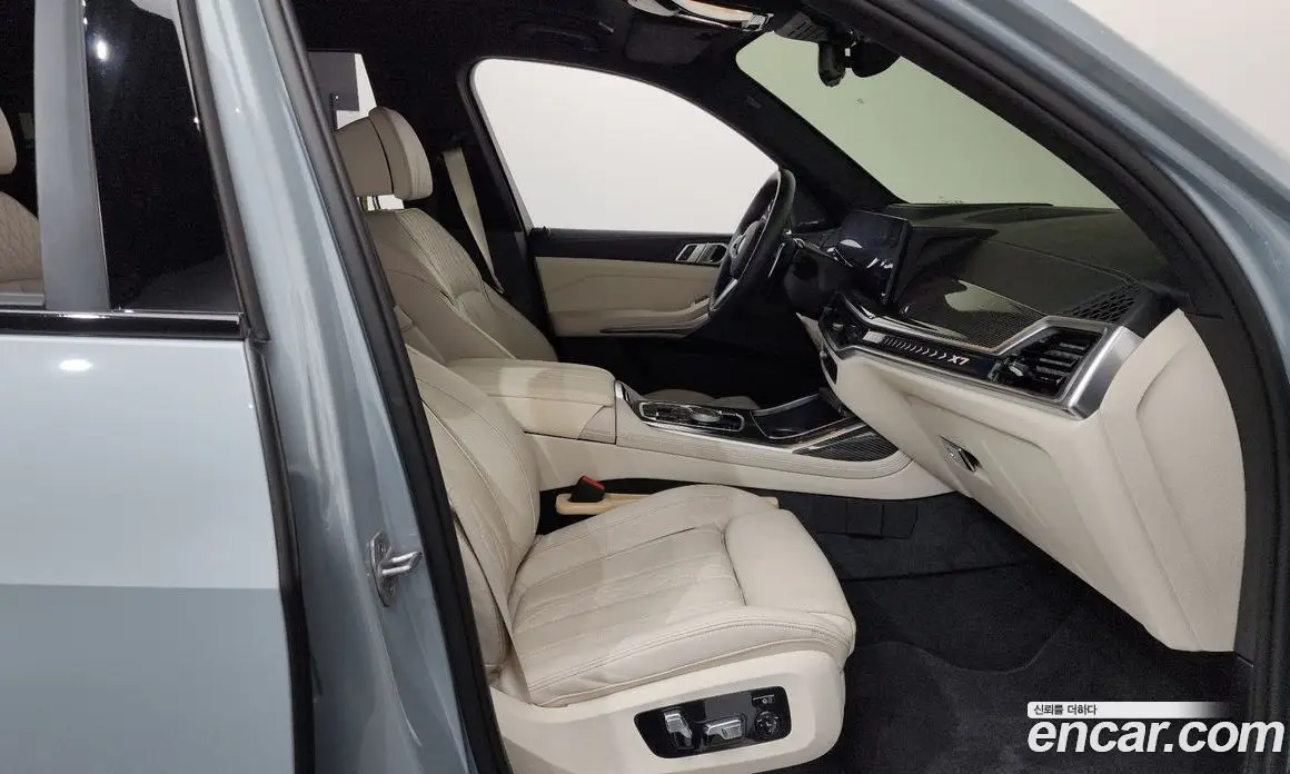 BMW X7 2025 3.0 автомат (гидро), фото 16 BMW X7 2025 3.0 автомат (гидро), фото 16