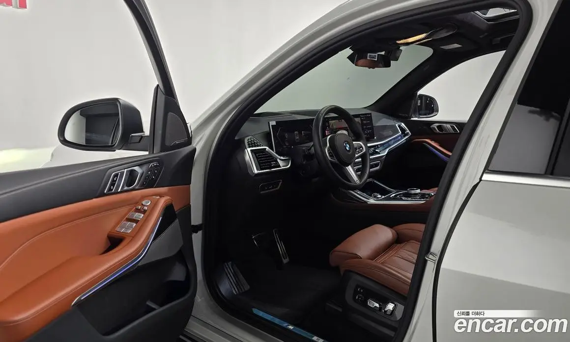 BMW X7 2025 3.0 автомат (гидро), фото 13