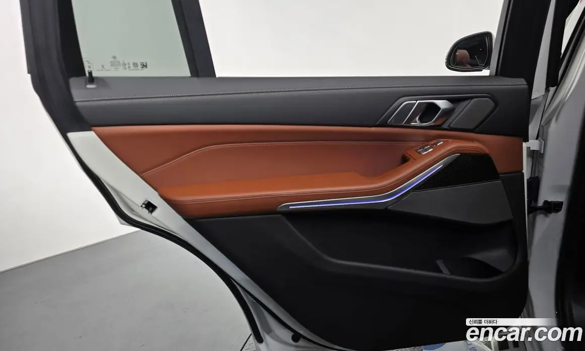 BMW X7 2025 3.0 автомат (гидро), фото 15