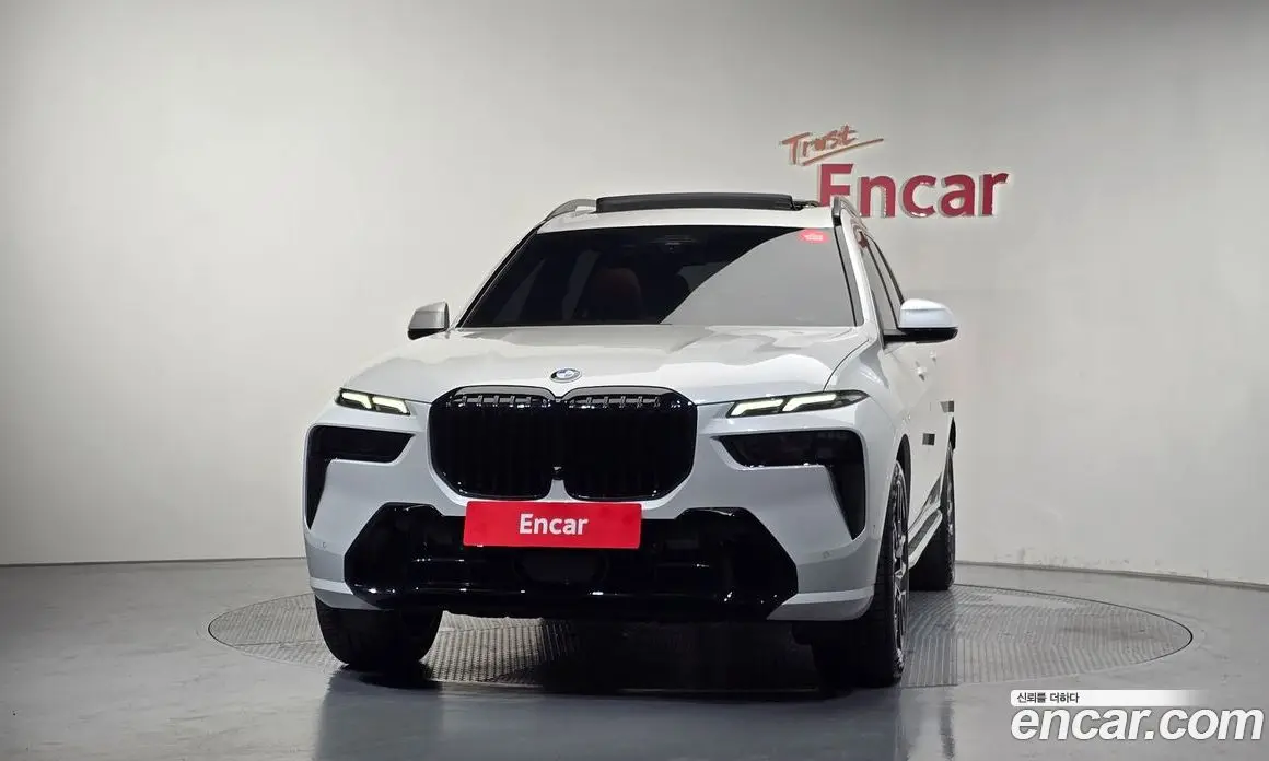 BMW X7 2025 3.0 автомат (гидро), фото 3