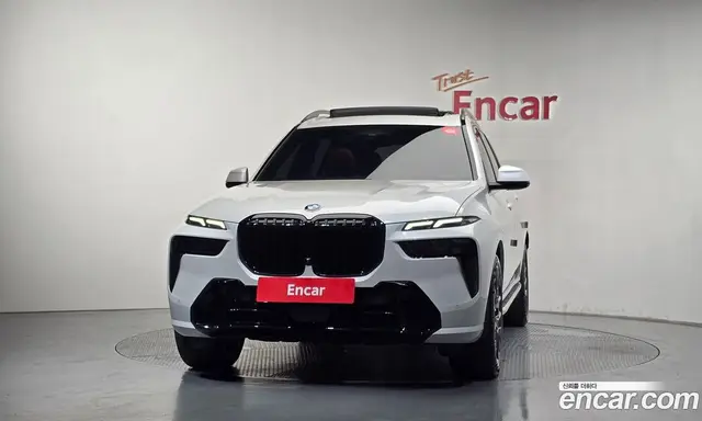 BMW X7 2025 3.0 автомат (гидро), миниатюра 3