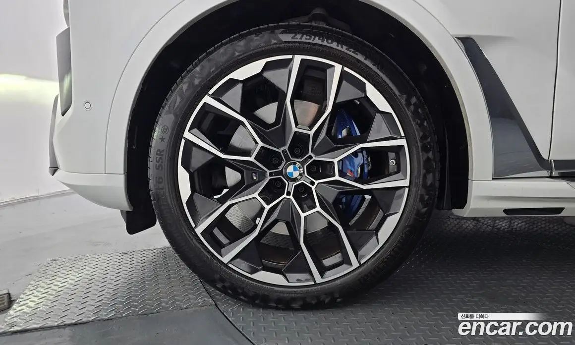 BMW X7 2025 3.0 автомат (гидро), фото 5