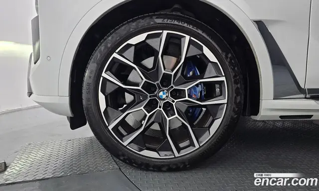BMW X7 2025 3.0 автомат (гидро), миниатюра 5