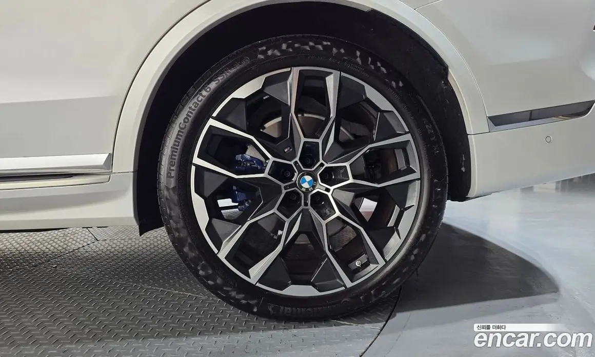 BMW X7 2025 3.0 автомат (гидро), фото 7