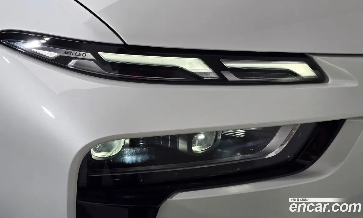 BMW X7 2025 3.0 автомат (гидро), фото 8