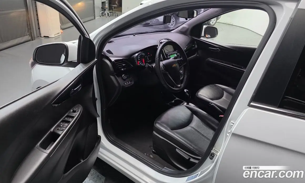 Chevrolet Spark 2017 1.0 автомат (гидро), фото 13