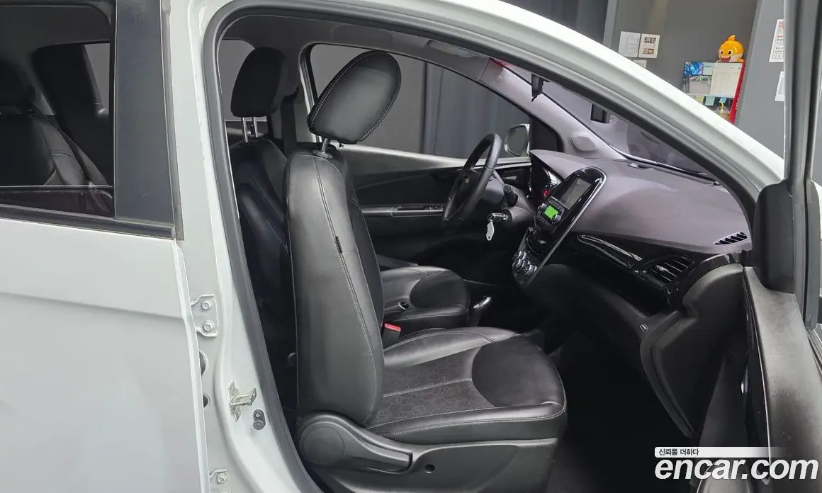 Chevrolet Spark 2017 1.0 автомат (гидро), фото 17