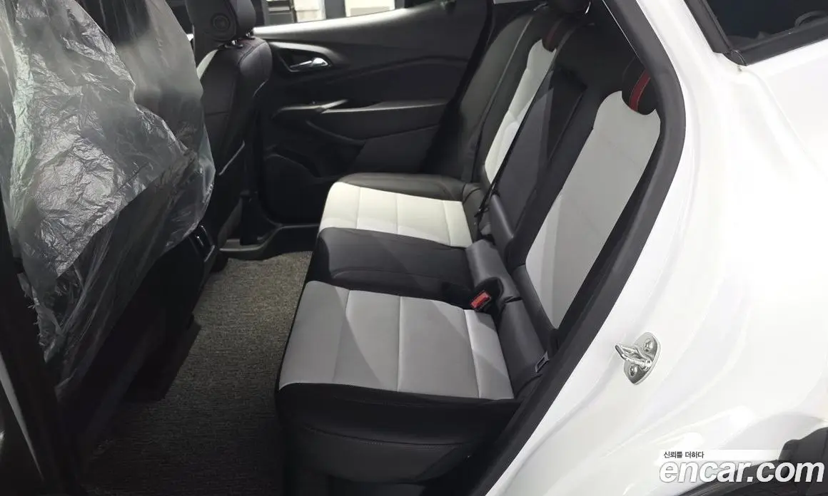 Chevrolet Trax 2024 1.2 автомат (гидро), фото 18