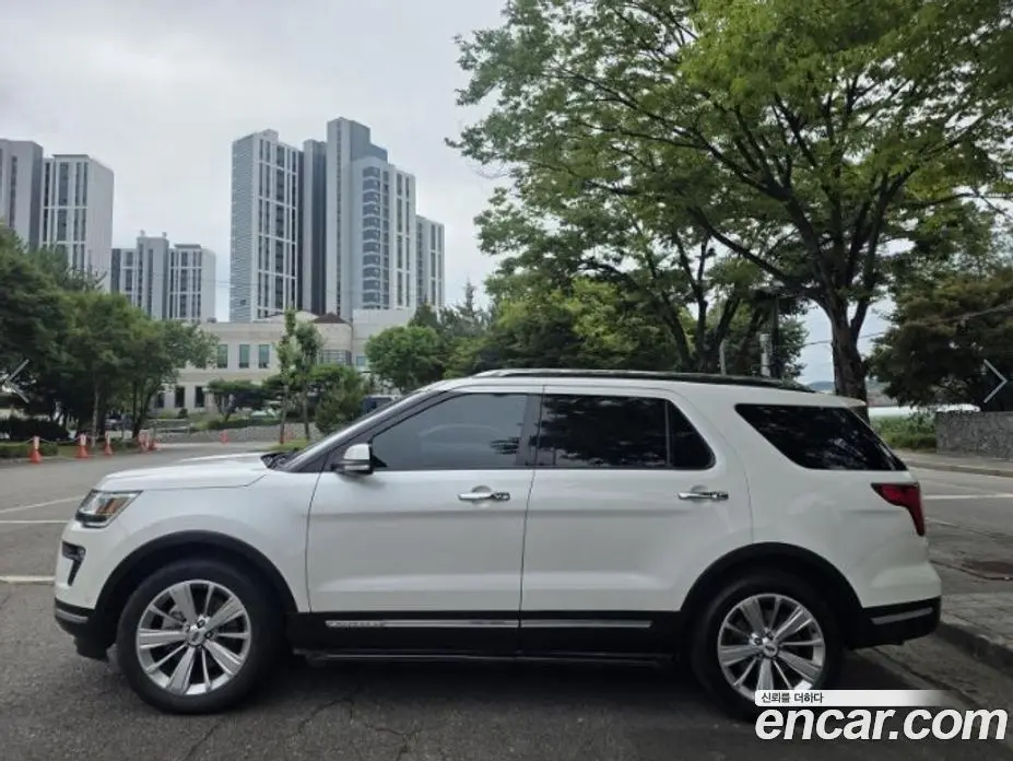 Ford Explorer 2019 2.3 автомат (гидро), фото 3 Ford Explorer 2019 2.3 автомат (гидро), фото 3