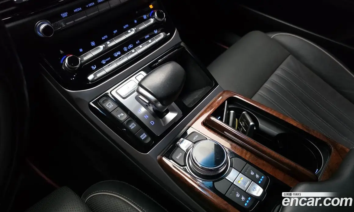 Genesis EQ900 2018 3.8 автомат (гидро), фото 12