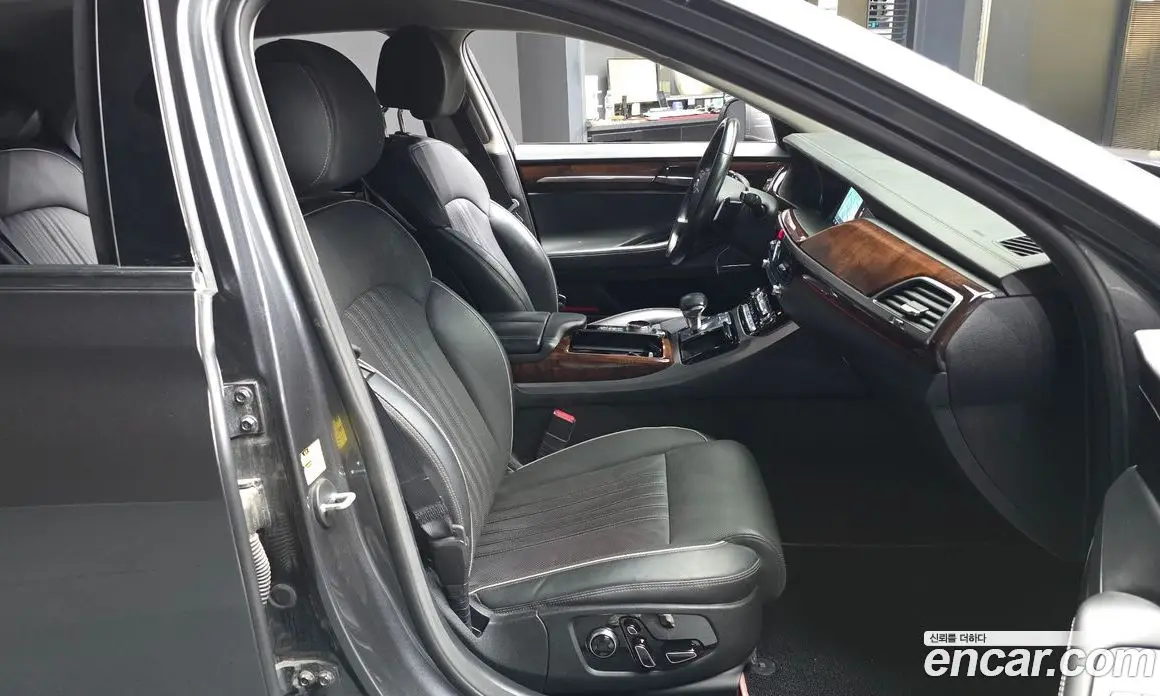 Genesis EQ900 2018 3.8 автомат (гидро), фото 17