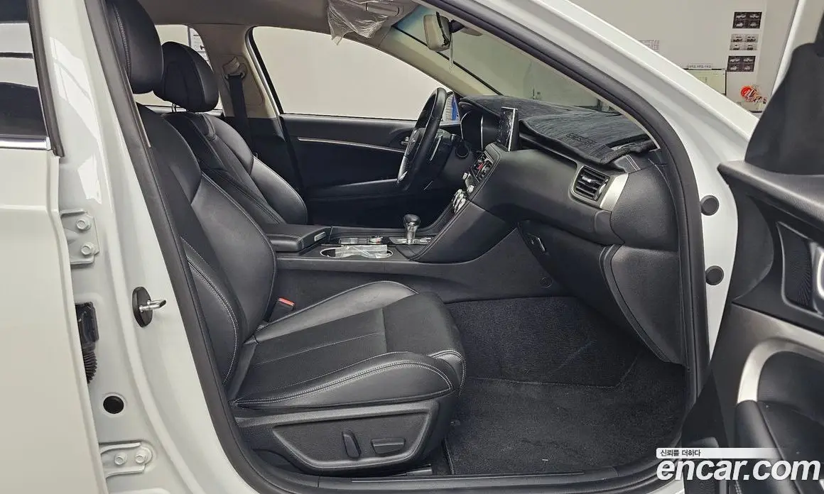 Genesis G70 2021 2.0 автомат (гидро), фото 17