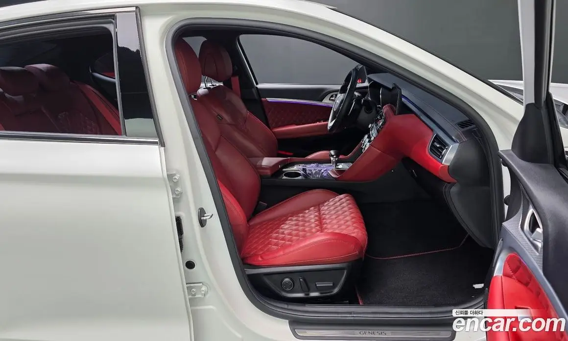 Genesis G70 2022 2.0 автомат (гидро), фото 16 Genesis G70 2022 2.0 автомат (гидро), фото 16