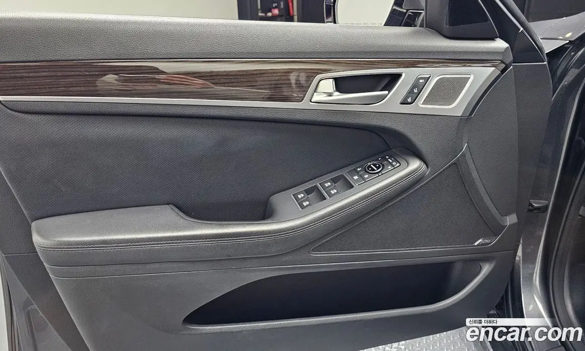 Genesis G80 2017 3.3 автомат (гидро), фото 13