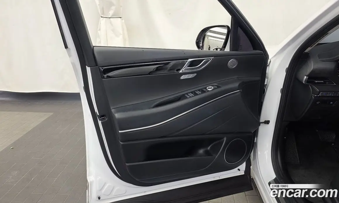 Genesis GV80 2020 2.5 автомат (гидро), фото 14 Genesis GV80 2020 2.5 автомат (гидро), фото 14