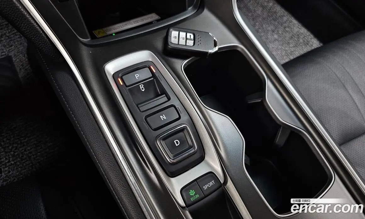 Honda Accord 2020 2.0 автомат (гидро), фото 12