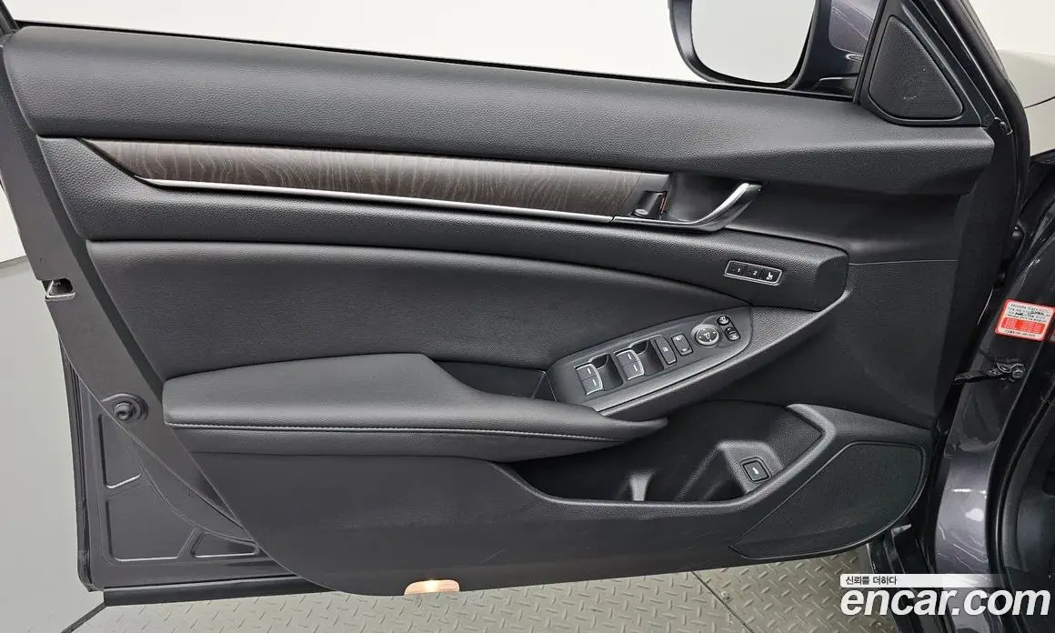 Honda Accord 2020 2.0 автомат (гидро), фото 14