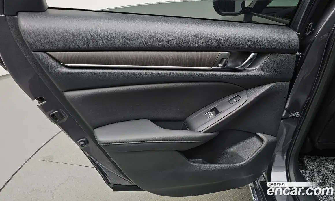 Honda Accord 2020 2.0 автомат (гидро), фото 15