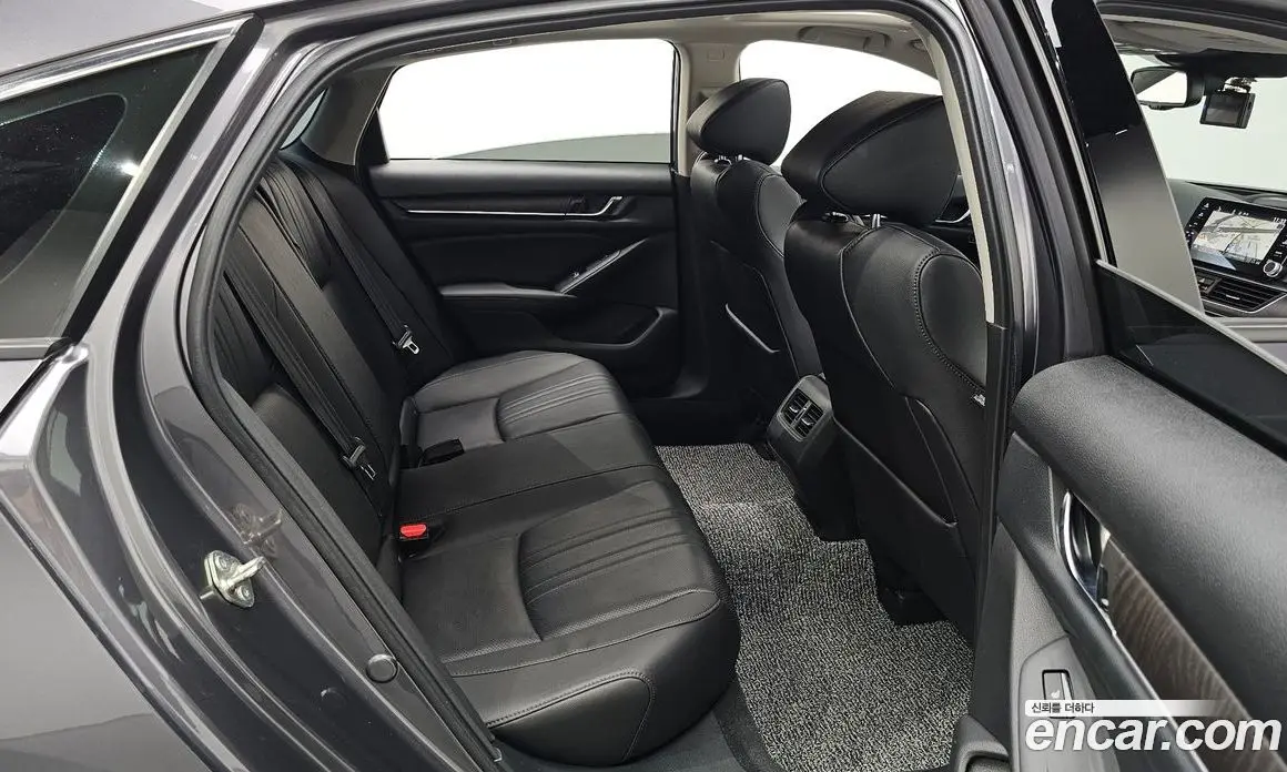 Honda Accord 2020 2.0 автомат (гидро), фото 18
