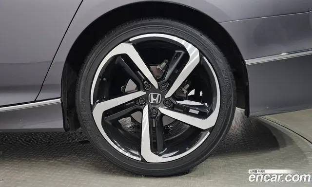 Honda Accord 2020 2.0 автомат (гидро), миниатюра 7