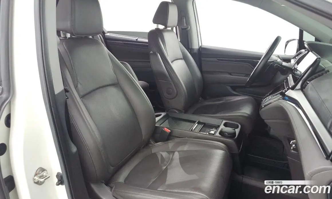 Honda Odyssey 2019 3.5 автомат (гидро), фото 16 Honda Odyssey 2019 3.5 автомат (гидро), фото 16