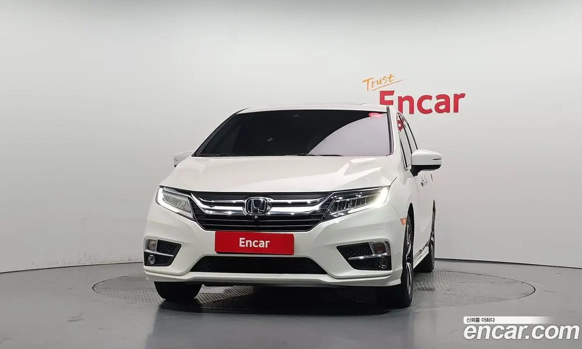 Honda Odyssey 2019 3.5 автомат (гидро), фото 3 Honda Odyssey 2019 3.5 автомат (гидро), фото 3