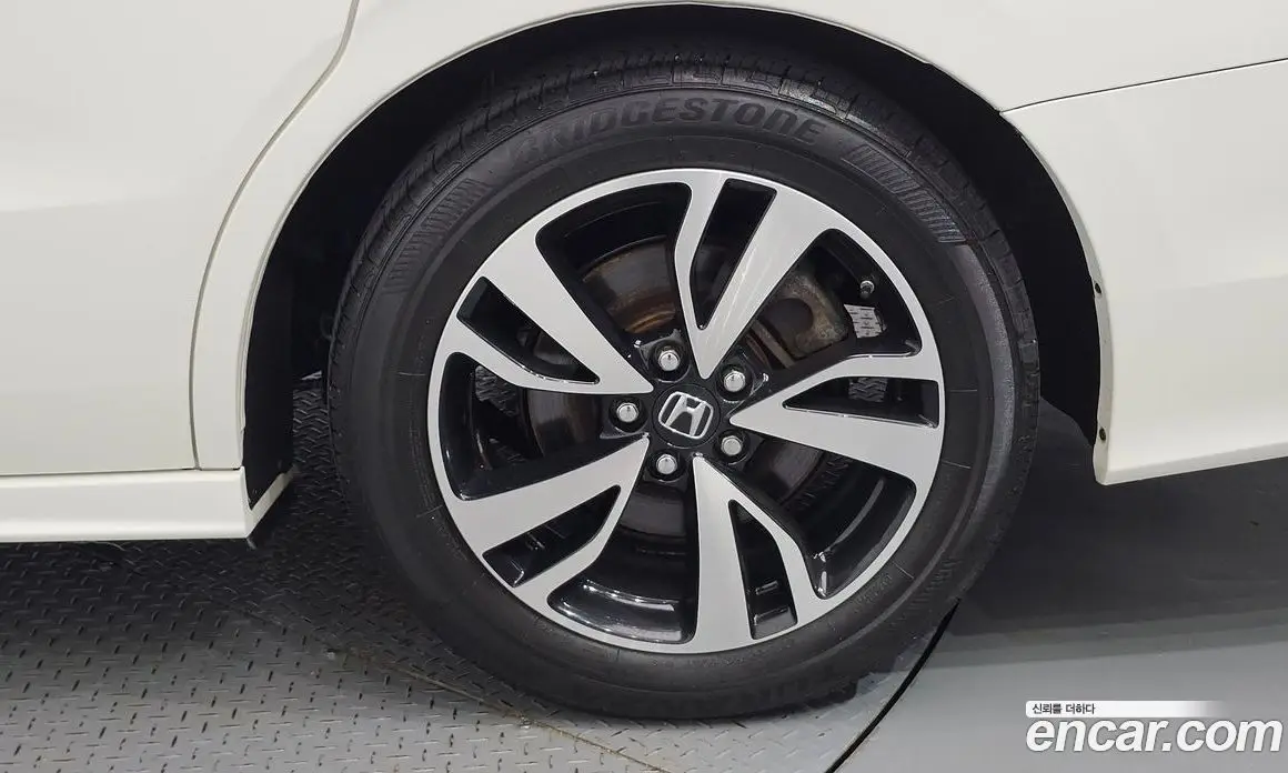 Honda Odyssey 2019 3.5 автомат (гидро), фото 7 Honda Odyssey 2019 3.5 автомат (гидро), фото 7