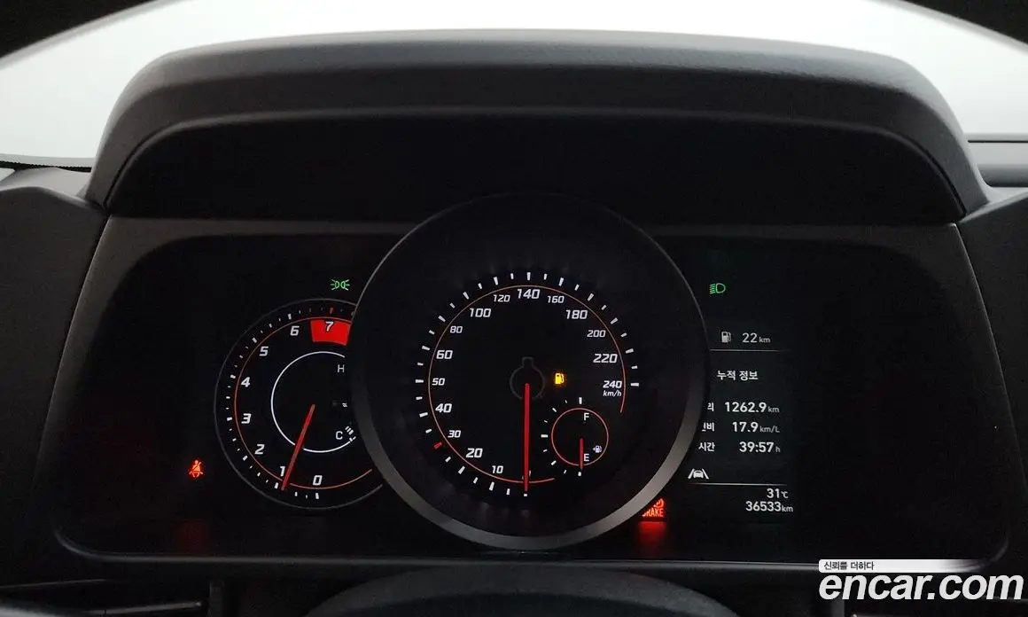 Hyundai Avante 2021 1.6 автомат (гидро), фото 11