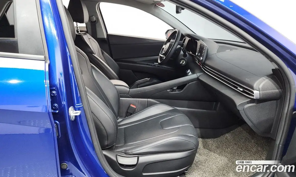 Hyundai Avante 2021 1.6 автомат (гидро), фото 16