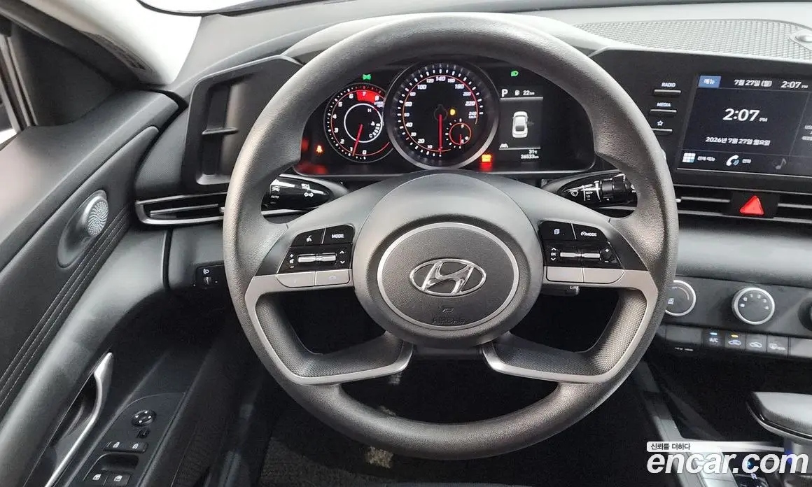 Hyundai Avante 2021 1.6 автомат (гидро), фото 18