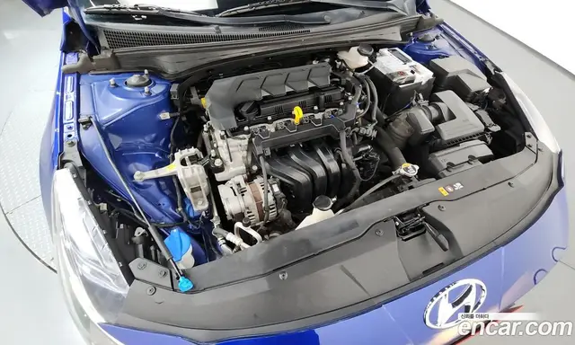 Hyundai Avante 2021 1.6 автомат (гидро), миниатюра 6