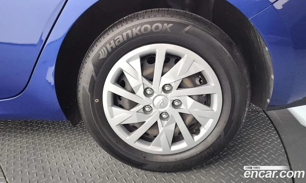 Hyundai Avante 2021 1.6 автомат (гидро), фото 7