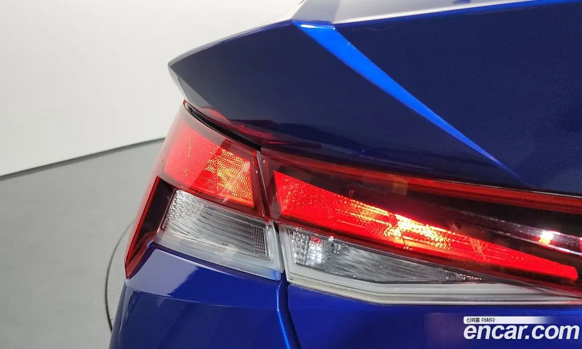 Hyundai Avante 2021 1.6 автомат (гидро), фото 9